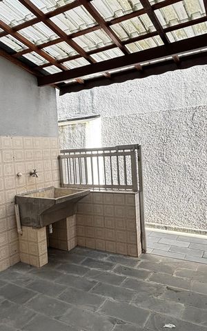 Casa à venda com 360m², 4 quartos e 2 vagasÁrea de Serviço