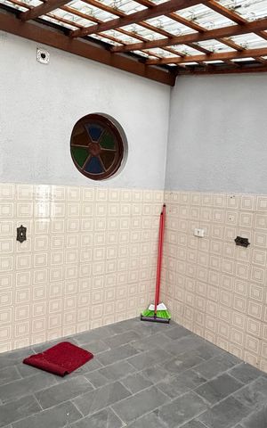 Casa à venda com 360m², 4 quartos e 2 vagasÁrea de Serviço