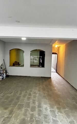 Casa à venda com 360m², 4 quartos e 2 vagasGaragem