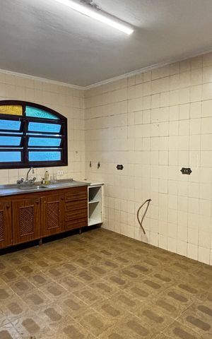 Casa à venda com 360m², 4 quartos e 2 vagasCozinha