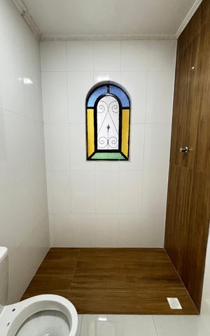 Casa à venda com 360m², 4 quartos e 2 vagasBanheiro da Suíte