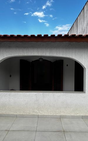 Casa à venda com 360m², 4 quartos e 2 vagasVaranda da Suíte