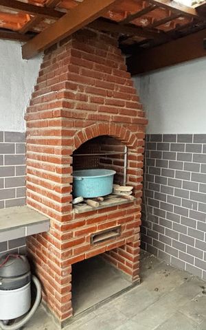 Casa à venda com 360m², 4 quartos e 2 vagasQuintal - Churrasqueira