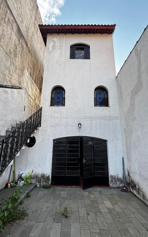 Casa à venda com 360m², 4 quartos e 2 vagasQuintal