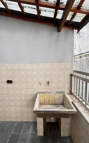Casa à venda com 360m², 4 quartos e 2 vagasÁrea de Serviço