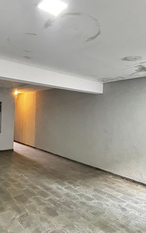 Casa à venda com 360m², 4 quartos e 2 vagasGaragem