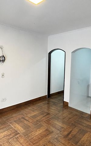 Casa à venda com 360m², 4 quartos e 2 vagasSuite