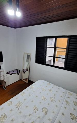Casa à venda com 80m², 2 quartos e sem vaga Casa à venda com 80m², 2 quartos e sem vagaQuarto