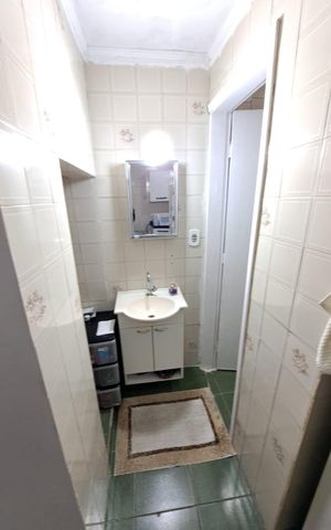 Casa à venda com 80m², 2 quartos e sem vaga Casa à venda com 80m², 2 quartos e sem vagaBanheiro