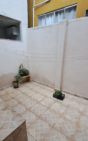Casa à venda com 80m², 2 quartos e sem vaga Casa à venda com 80m², 2 quartos e sem vagaÁrea externa