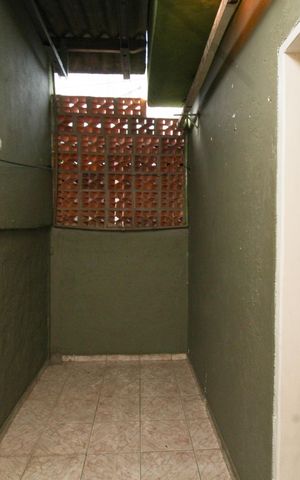 Casa para alugar com 30m², 1 quarto e sem vaga Casa para alugar com 30m², 1 quarto e sem vagaÁrea de Serviço