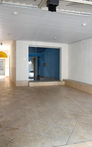 Casa para alugar com 365m², 4 quartos e 2 vagas Casa para alugar com 365m², 4 quartos e 2 vagasGaragem