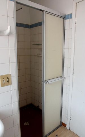 Casa para alugar com 365m², 4 quartos e 2 vagas Casa para alugar com 365m², 4 quartos e 2 vagasBanheiro