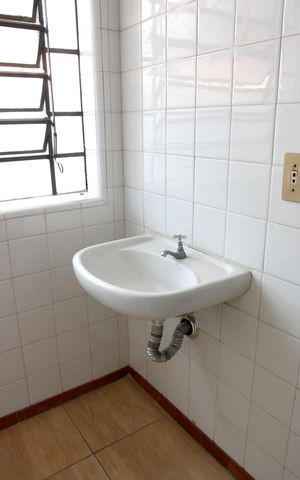 Casa para alugar com 365m², 4 quartos e 2 vagas Casa para alugar com 365m², 4 quartos e 2 vagasBanheiro
