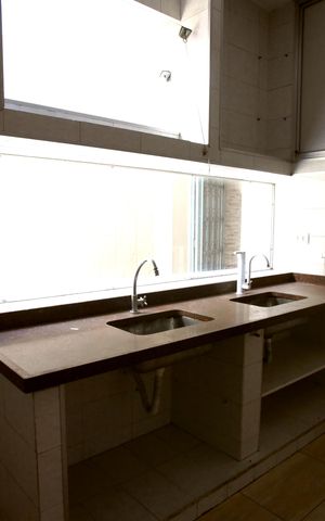 Casa para alugar com 365m², 4 quartos e 2 vagas Casa para alugar com 365m², 4 quartos e 2 vagasCozinha