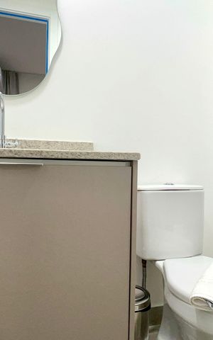 Studio para alugar com 27m², 1 quarto e sem vaga Studio para alugar com 27m², 1 quarto e sem vagaBanheiro da Suíte