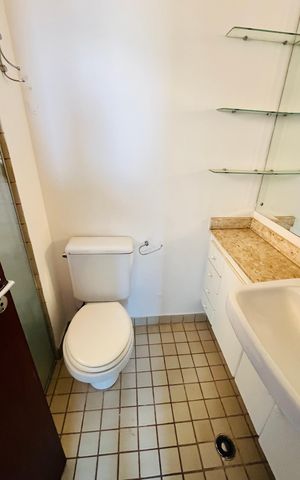Apartamento para alugar com 88m², 3 quartos e 1 vaga Apartamento para alugar com 88m², 3 quartos e 1 vagaBanheiro da suíte