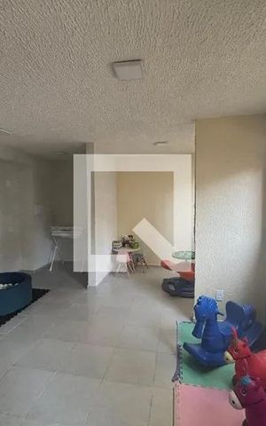 Apartamento para alugar com 33m², 2 quartos e sem vaga