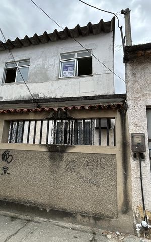 Casa para alugar com 80m², 3 quartos e sem vagaFachada + placa