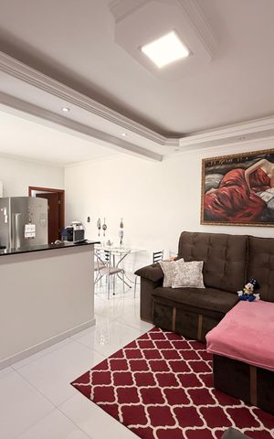 Casa à venda com 123m², 2 quartos e 2 vagasSala