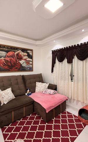 Casa à venda com 123m², 2 quartos e 2 vagasSala