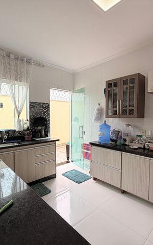 Casa à venda com 123m², 2 quartos e 2 vagasCozinha