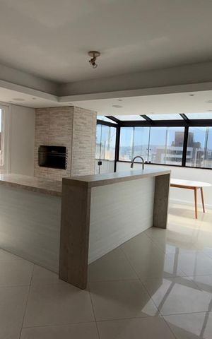 Apartamento para alugar com 180m², 3 quartos e 1 vaga