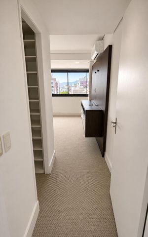 Apartamento para alugar com 180m², 3 quartos e 1 vaga