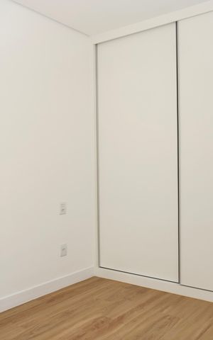Apartamento à venda com 87m², 3 quartos e 2 vagas Apartamento à venda com 87m², 3 quartos e 2 vagasSuíte