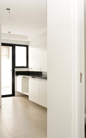 Apartamento à venda com 153m², 3 quartos e 2 vagas Apartamento à venda com 153m², 3 quartos e 2 vagasCozinha e Área de Serviço