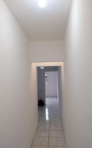 Casa para alugar com 60m², 2 quartos e sem vaga Casa para alugar com 60m², 2 quartos e sem vagaCorredor
