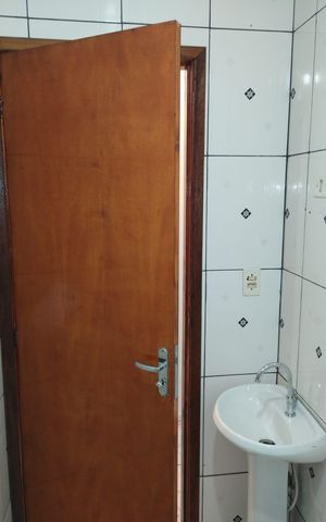 Casa para alugar com 60m², 2 quartos e sem vaga Casa para alugar com 60m², 2 quartos e sem vagaBanheiro