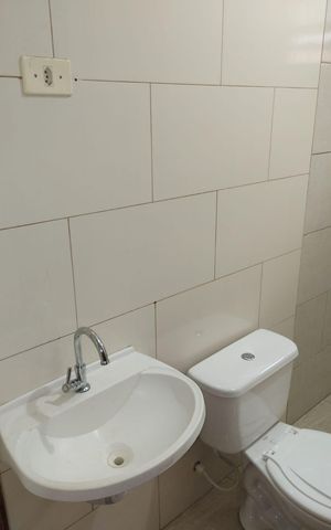 Casa para alugar com 60m², 2 quartos e sem vagaBanheiro