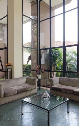 Apartamento para alugar com 74m², 3 quartos e 2 vagasHall social