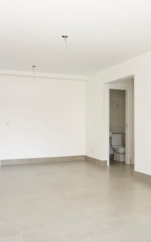 Apartamento à venda com 135m², 3 quartos e 2 vagas Apartamento à venda com 135m², 3 quartos e 2 vagasSala