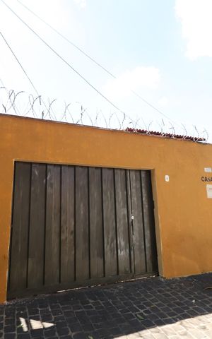 Casa para alugar com 110m², 2 quartos e 3 vagasFachada