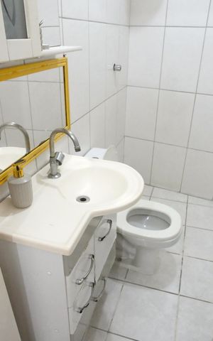 Casa para alugar com 290m², 3 quartos e 3 vagas Casa para alugar com 290m², 3 quartos e 3 vagasBanheiro