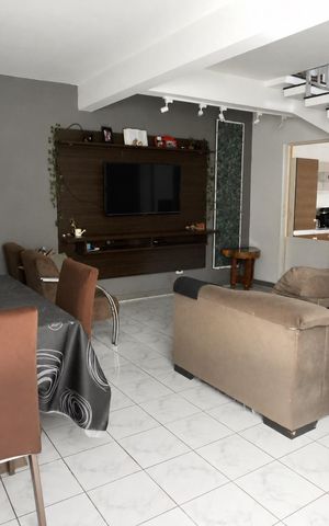 Casa para alugar com 290m², 3 quartos e 3 vagas Casa para alugar com 290m², 3 quartos e 3 vagasSala