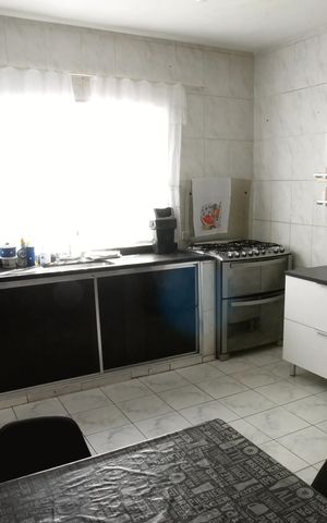 Casa para alugar com 290m², 3 quartos e 3 vagas Casa para alugar com 290m², 3 quartos e 3 vagasCozinha