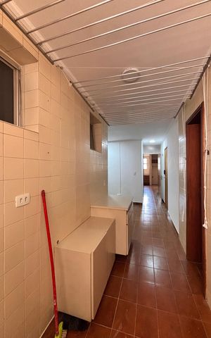 Apartamento para alugar com 180m², 4 quartos e 2 vagas Apartamento para alugar com 180m², 4 quartos e 2 vagasÁrea de Serviço