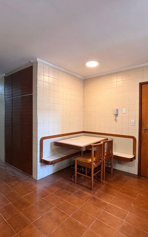 Apartamento para alugar com 180m², 4 quartos e 2 vagas Apartamento para alugar com 180m², 4 quartos e 2 vagasCozinha