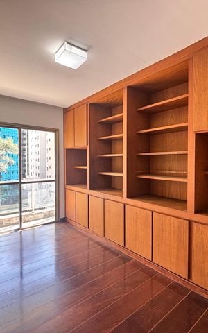 Apartamento para alugar com 180m², 4 quartos e 2 vagas Apartamento para alugar com 180m², 4 quartos e 2 vagasQuarto 1