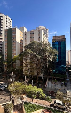 Apartamento para alugar com 180m², 4 quartos e 2 vagas Apartamento para alugar com 180m², 4 quartos e 2 vagasVista