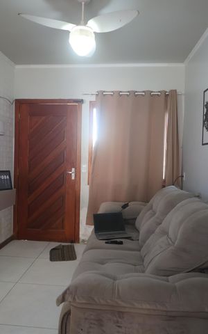 Casa à venda com 71m², 2 quartos e 1 vagaSala/cozinha