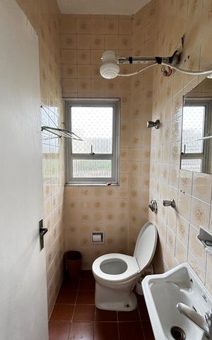 Apartamento à venda com 232m², 3 quartos e 1 vaga Apartamento à venda com 232m², 3 quartos e 1 vagaÁrea de Serviço - Banheiro