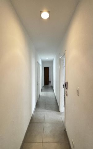 Apartamento à venda com 232m², 3 quartos e 1 vaga Apartamento à venda com 232m², 3 quartos e 1 vagaCorredor