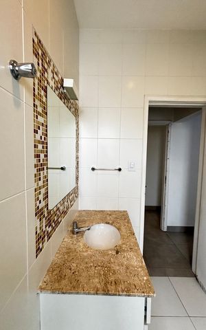 Apartamento à venda com 232m², 3 quartos e 1 vaga Apartamento à venda com 232m², 3 quartos e 1 vagaBanheiro da Suíte