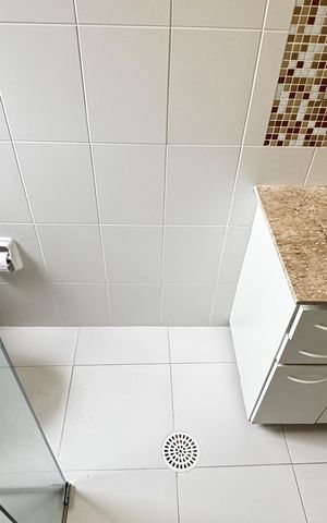 Apartamento à venda com 232m², 3 quartos e 1 vaga Apartamento à venda com 232m², 3 quartos e 1 vagaBanheiro da Suíte