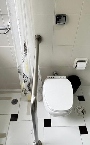Apartamento à venda com 232m², 3 quartos e 1 vaga Apartamento à venda com 232m², 3 quartos e 1 vagaBanheiro