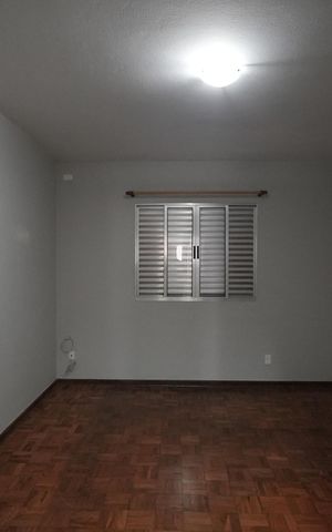 Casa para alugar com 110m², 2 quartos e 1 vagaQuarto 1